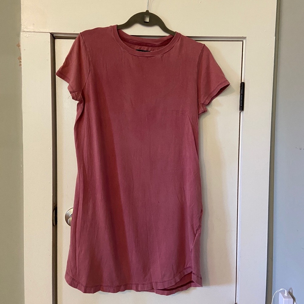 URBAN OUTFITTERS t shirt dress